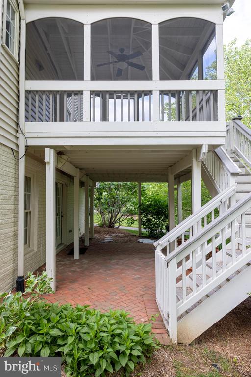 8621 JAMES CREEK DRIVE