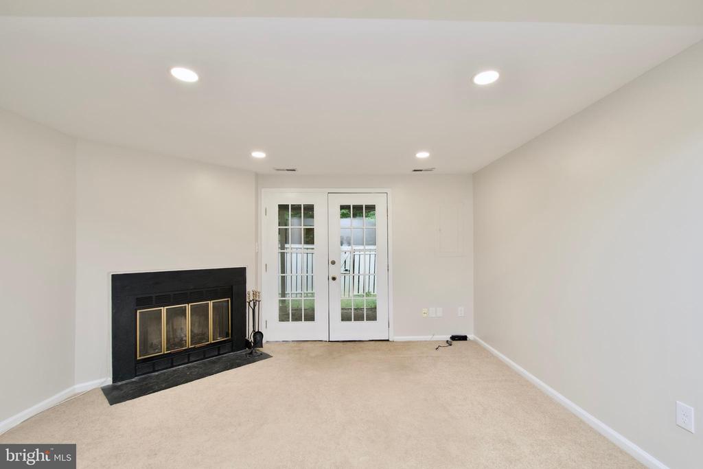 11900 FIELDTHORN COURT