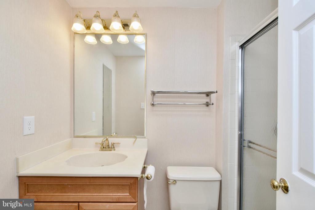 11900 FIELDTHORN COURT