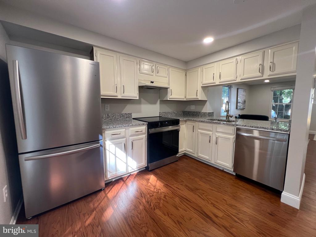 11900 FIELDTHORN COURT