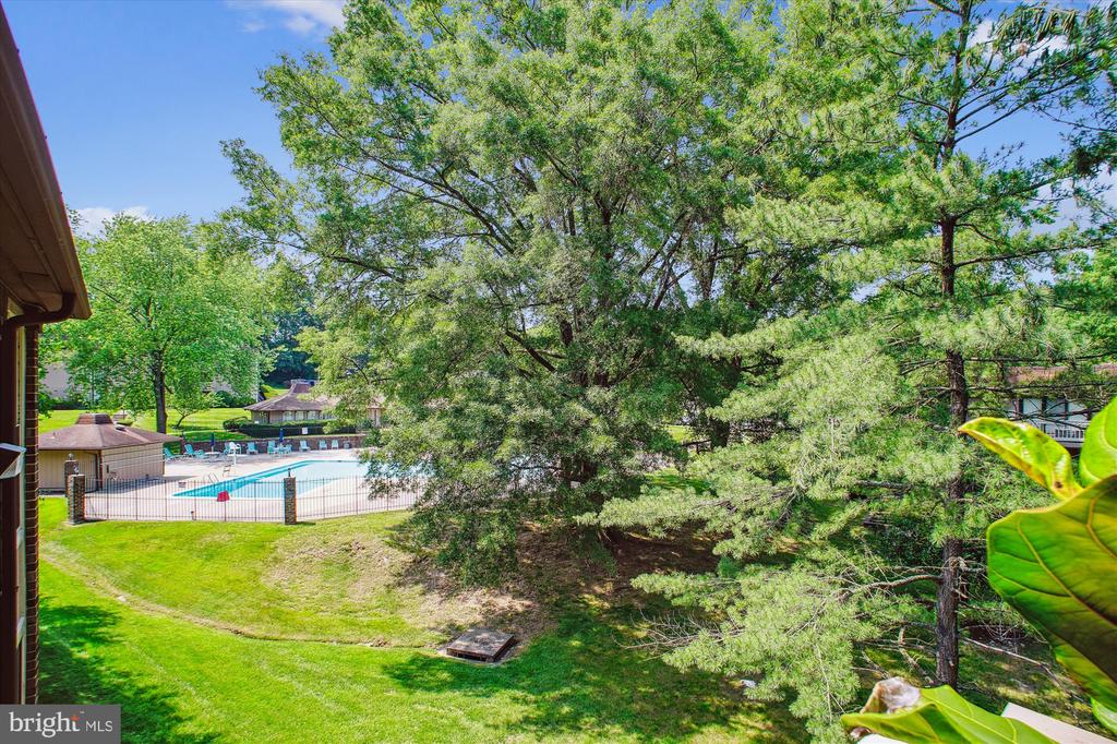 8505 BARRINGTON COURT Q