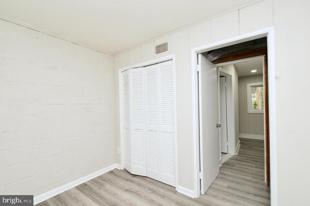5708 NORTON ROAD