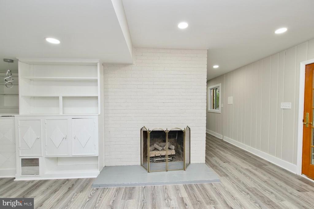 5708 NORTON ROAD