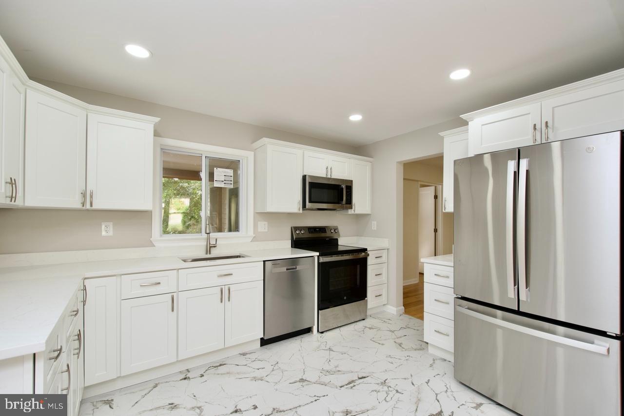 5708 NORTON ROAD