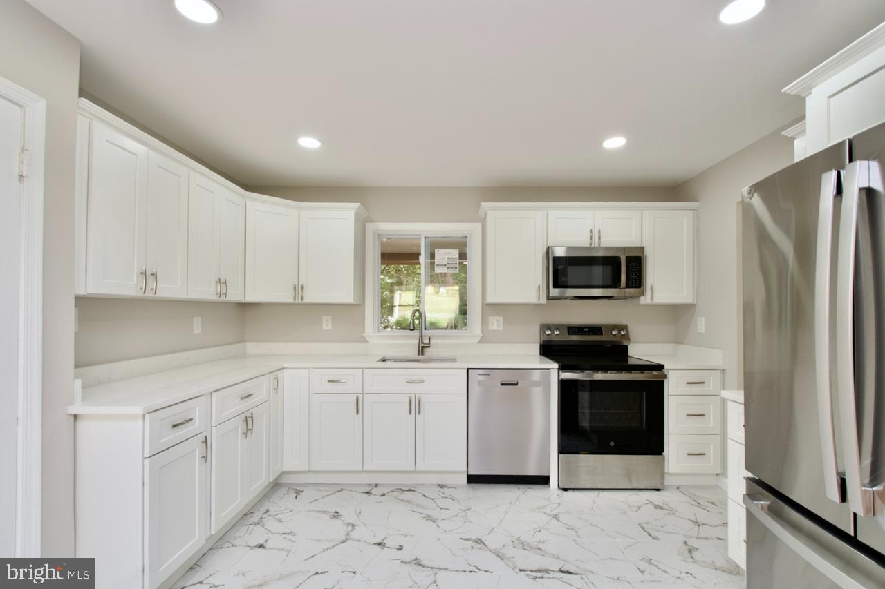 5708 NORTON ROAD