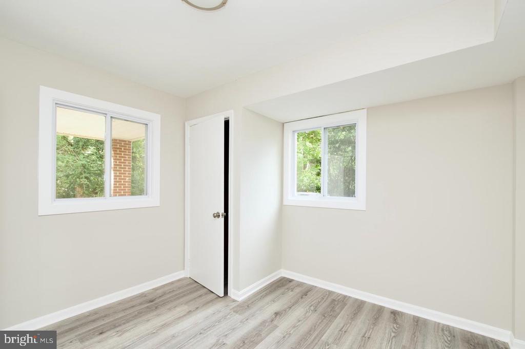 5708 NORTON ROAD