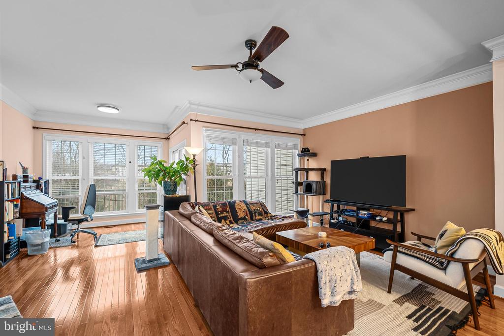 2546 TERRA COTTA CIRCLE
