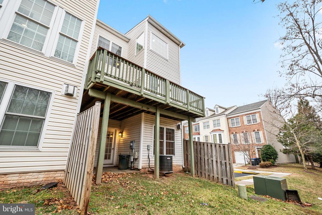 2546 TERRA COTTA CIRCLE