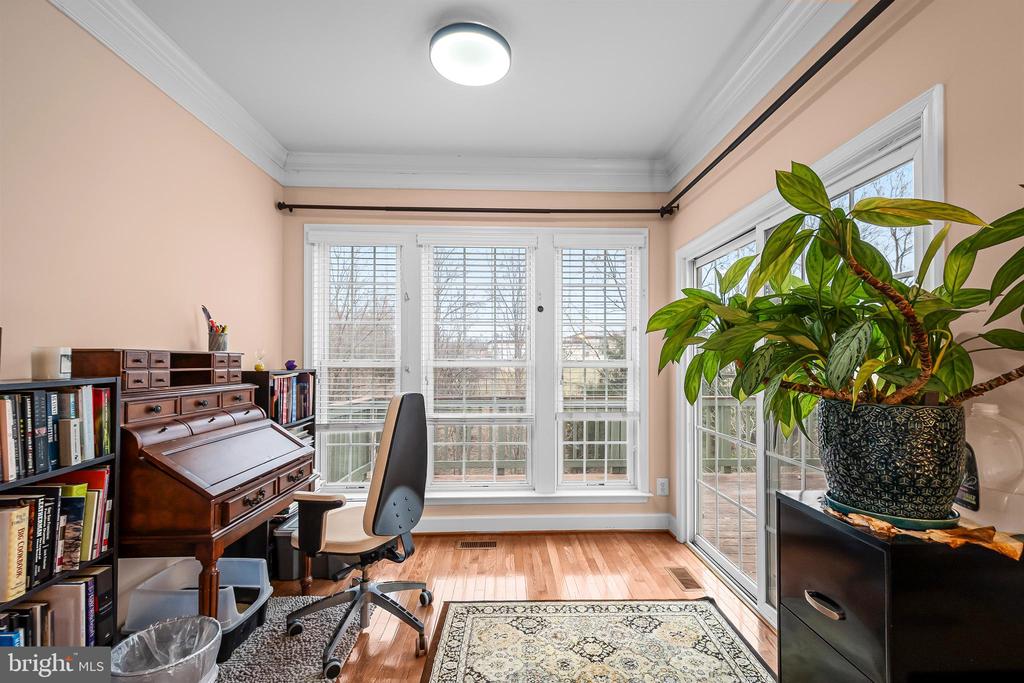 2546 TERRA COTTA CIRCLE