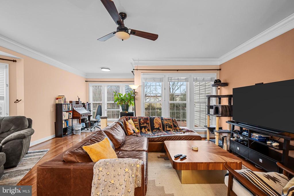 2546 TERRA COTTA CIRCLE