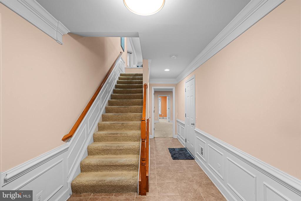 2546 TERRA COTTA CIRCLE