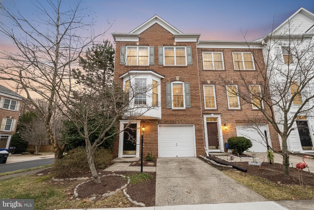 2546 TERRA COTTA CIRCLE