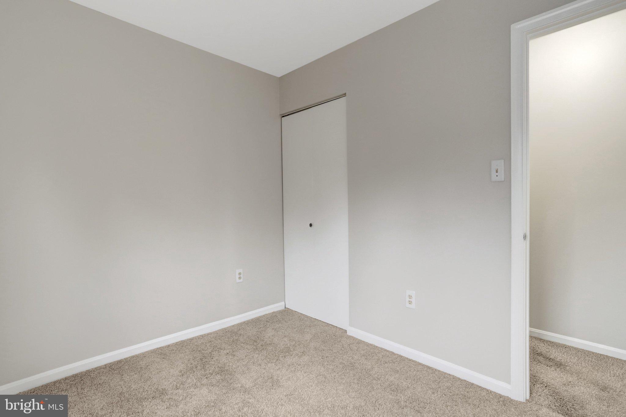 5840 BURKE MANOR COURT