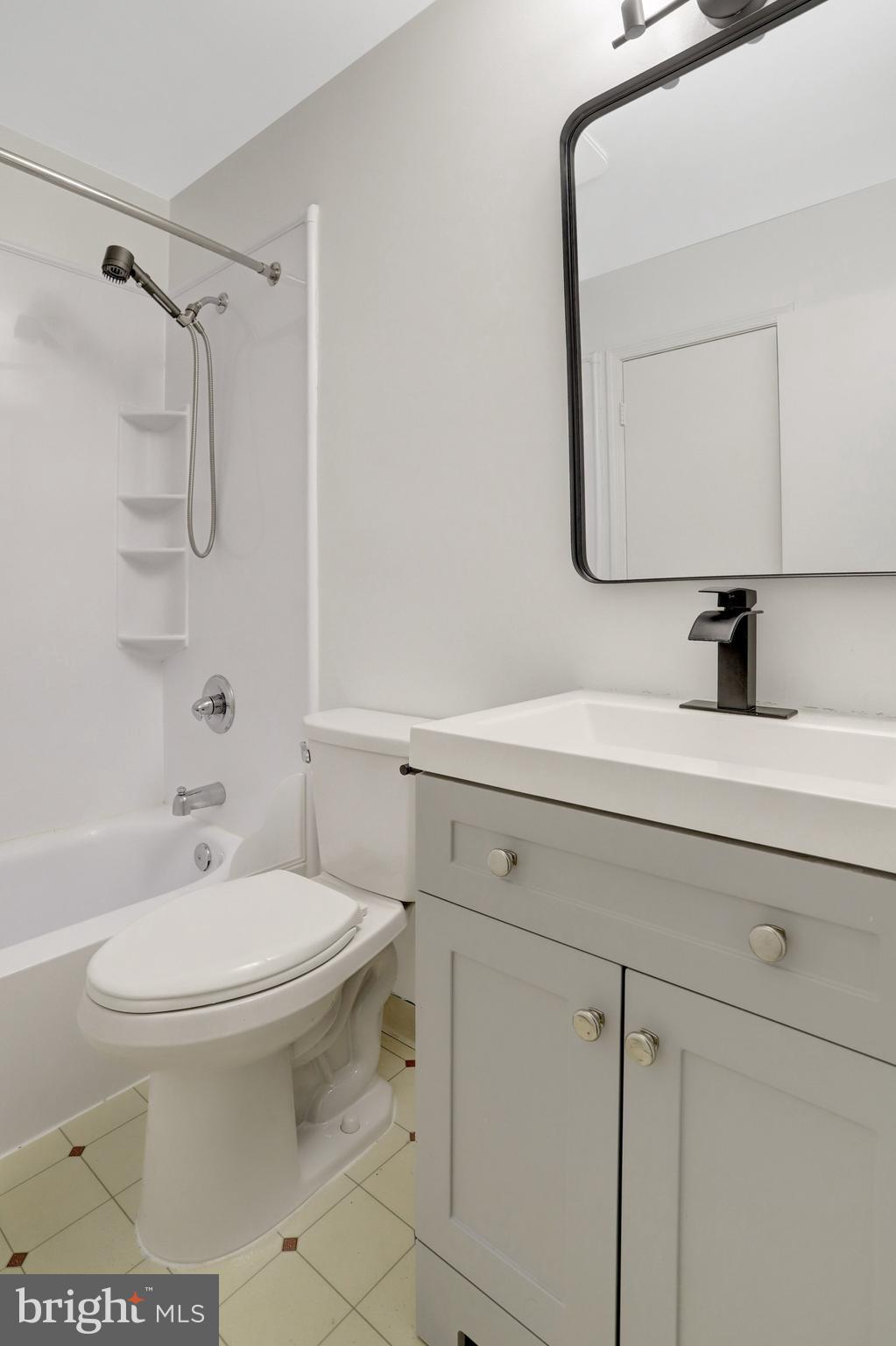 5840 BURKE MANOR COURT