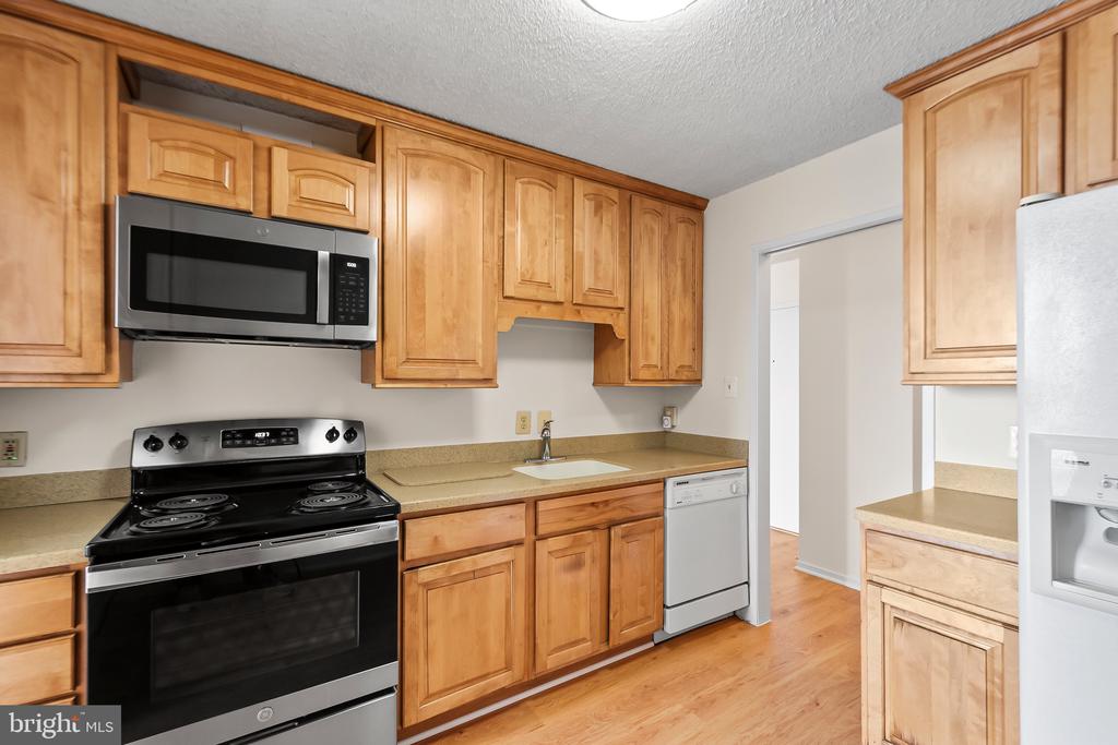 2300 PIMMIT DRIVE 608