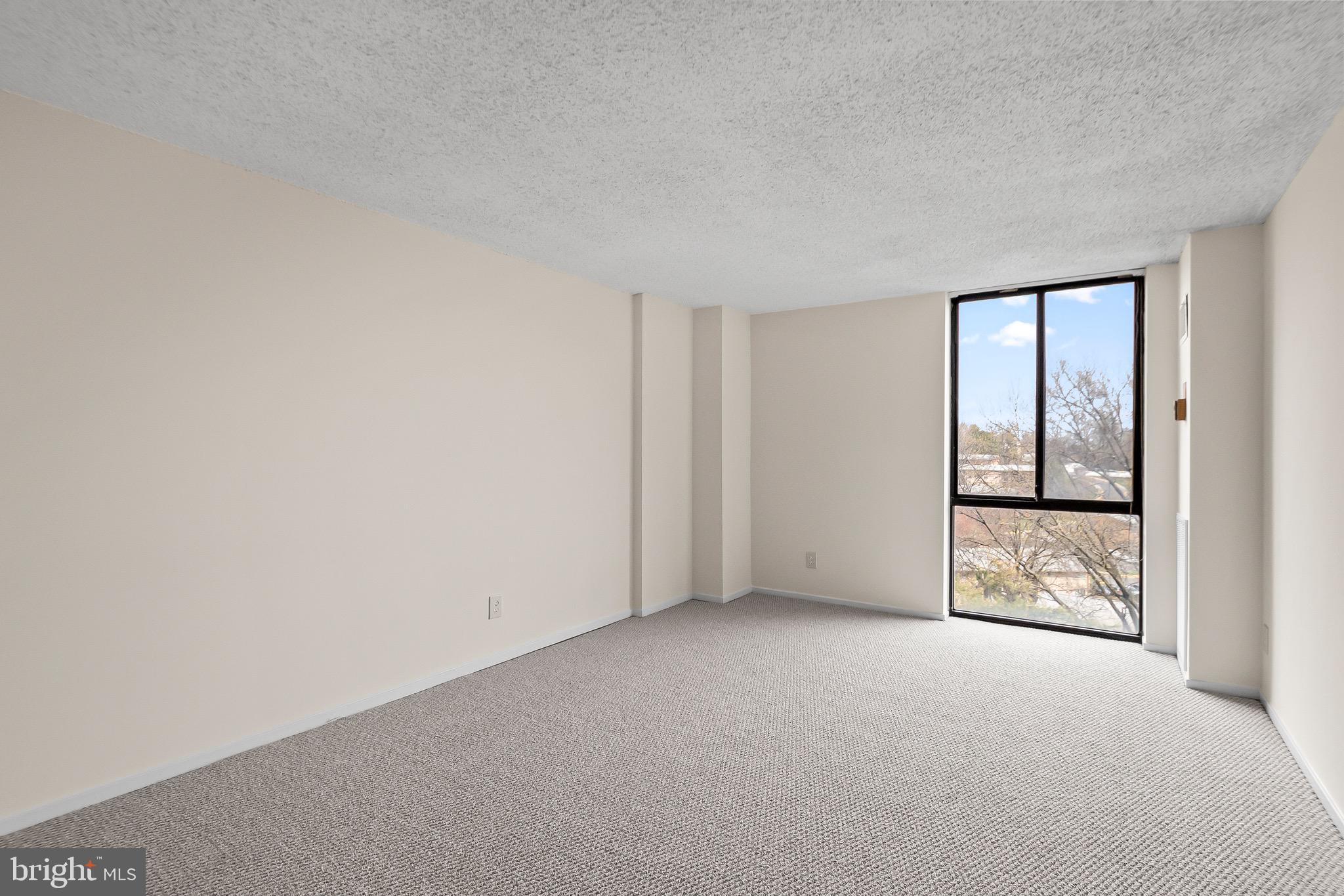 2300 PIMMIT DRIVE 608