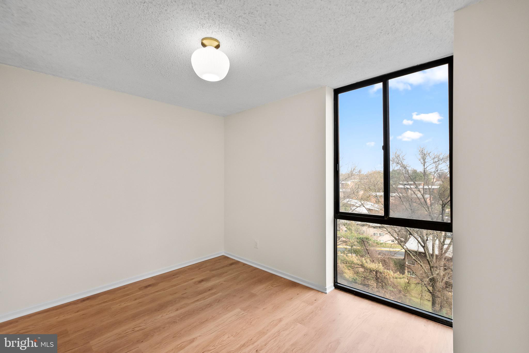 2300 PIMMIT DRIVE 608