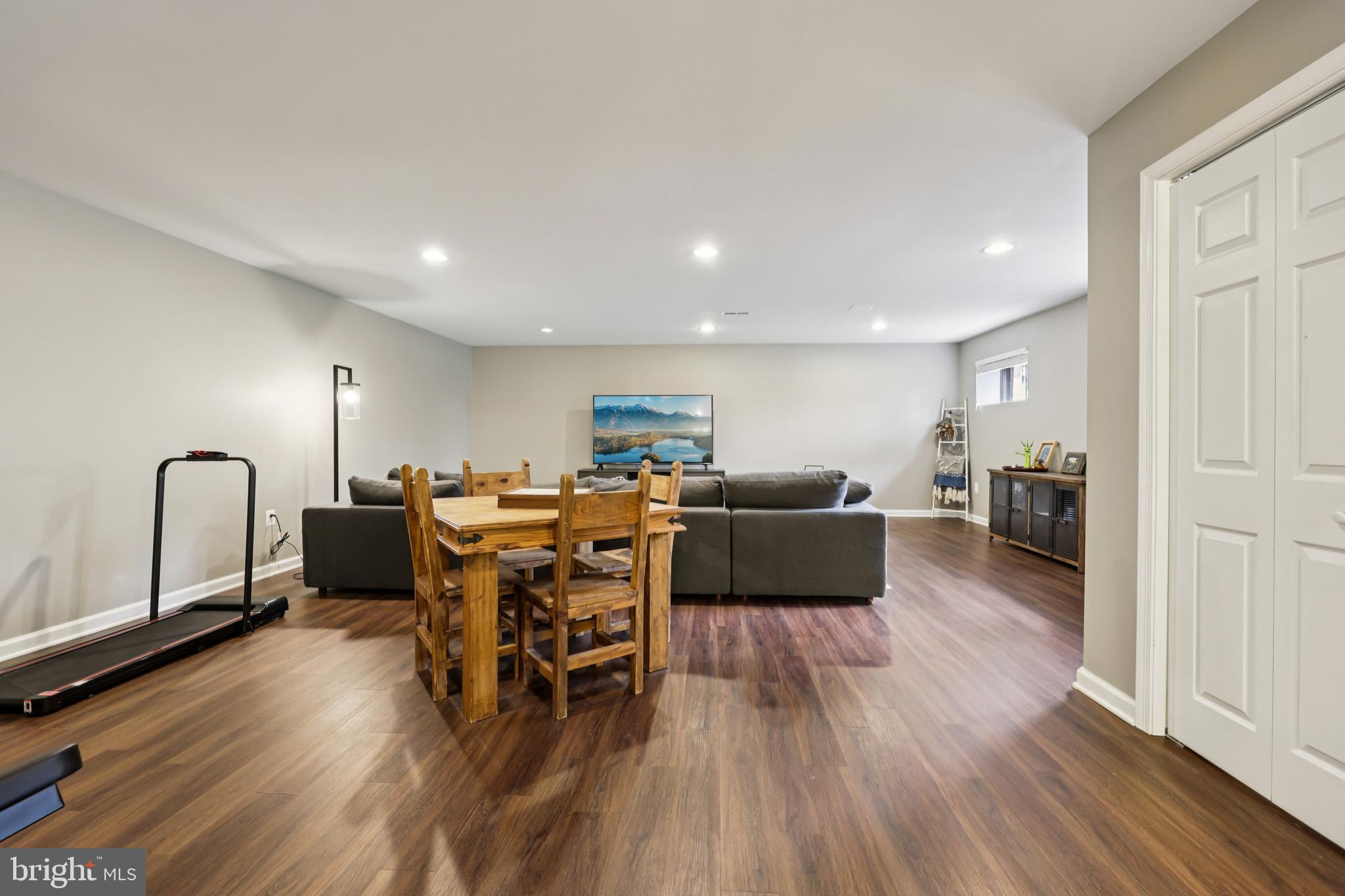10913 HOWLAND DRIVE