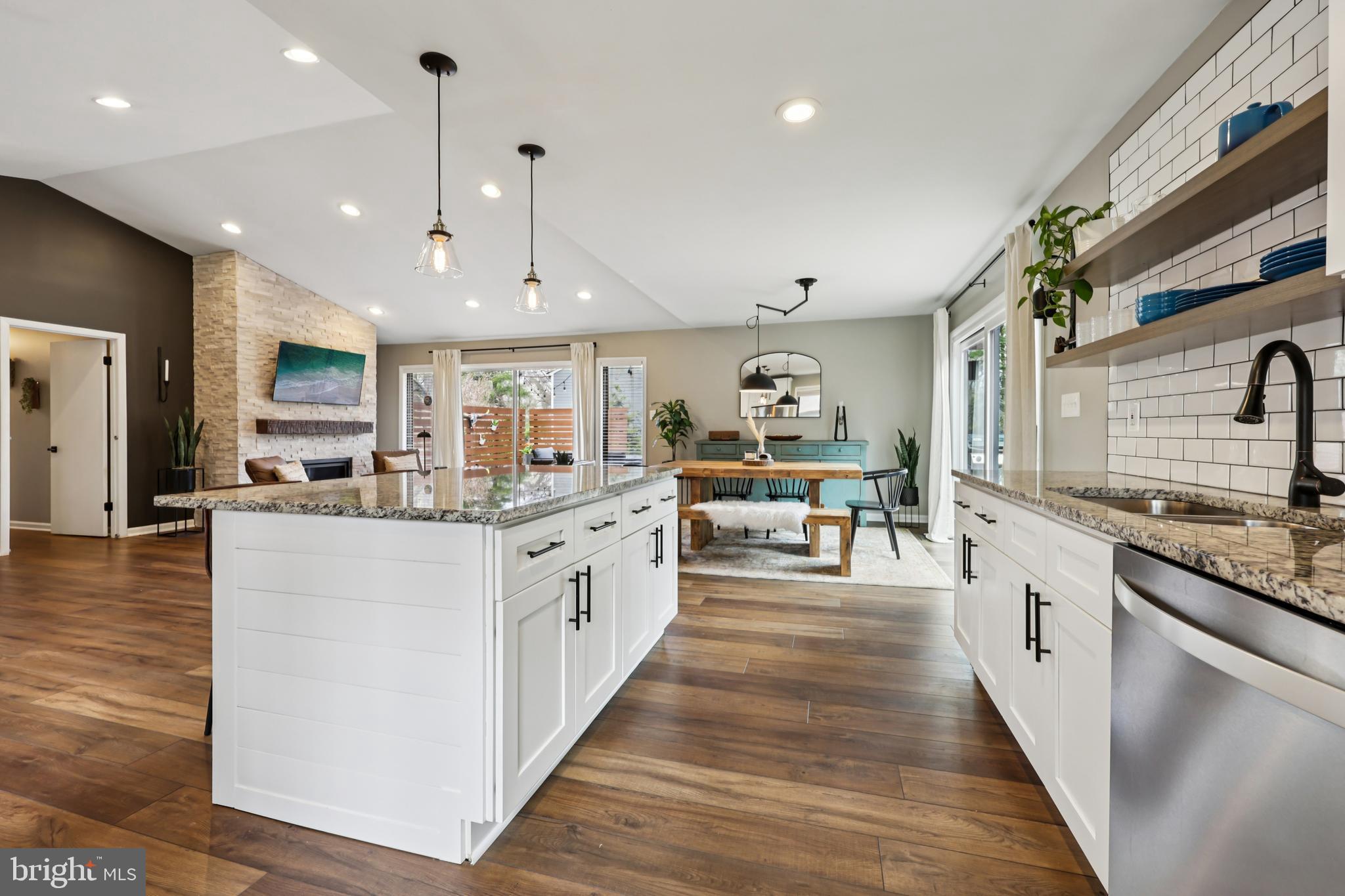 10913 HOWLAND DRIVE