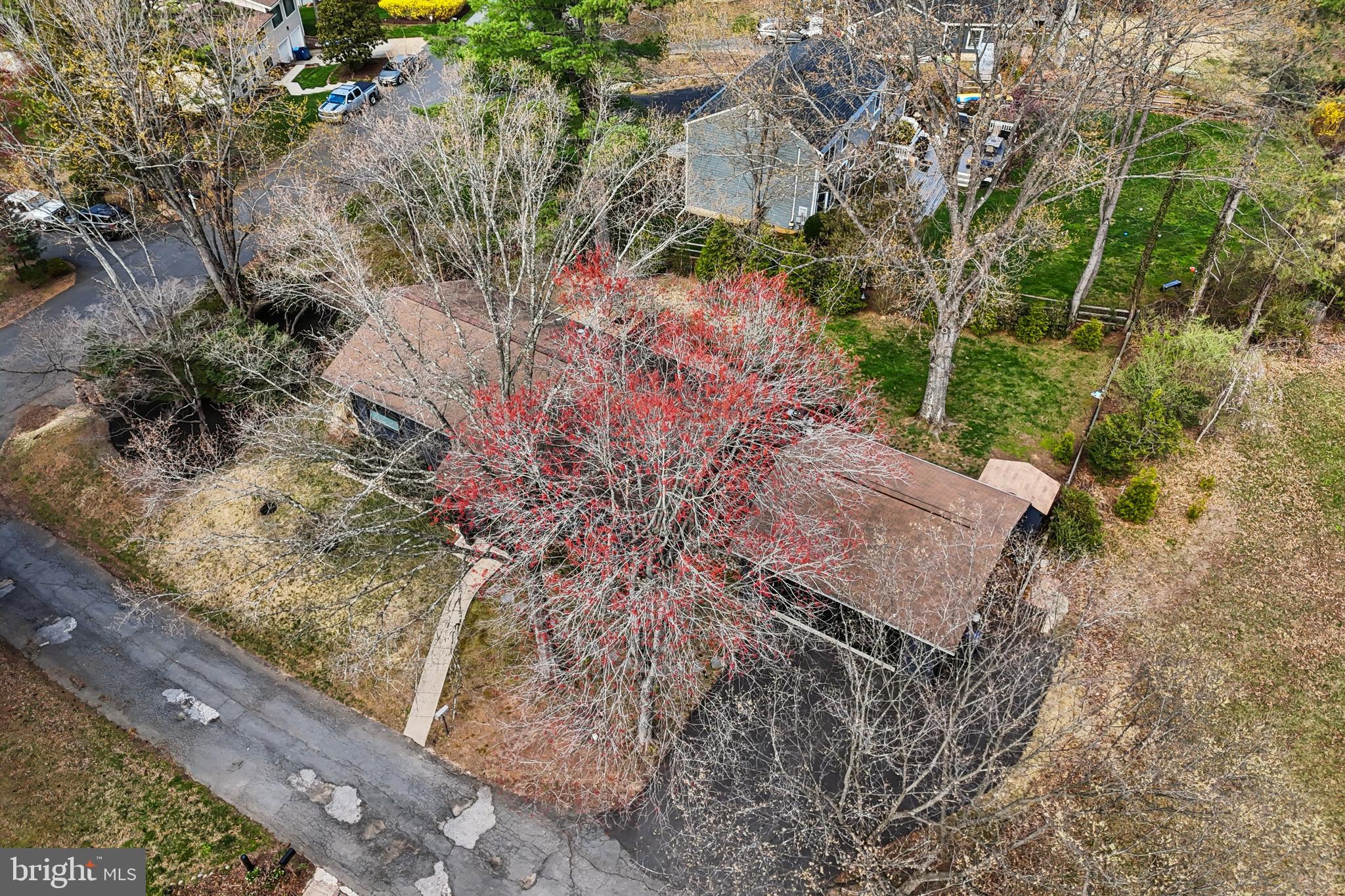 10913 HOWLAND DRIVE
