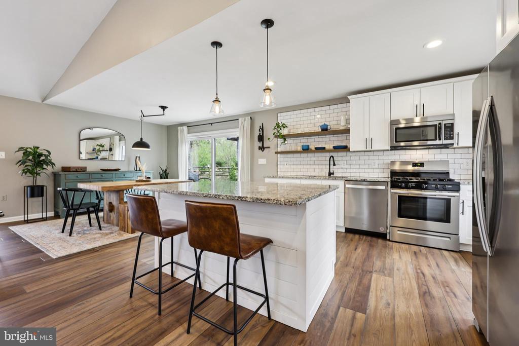 10913 HOWLAND DRIVE