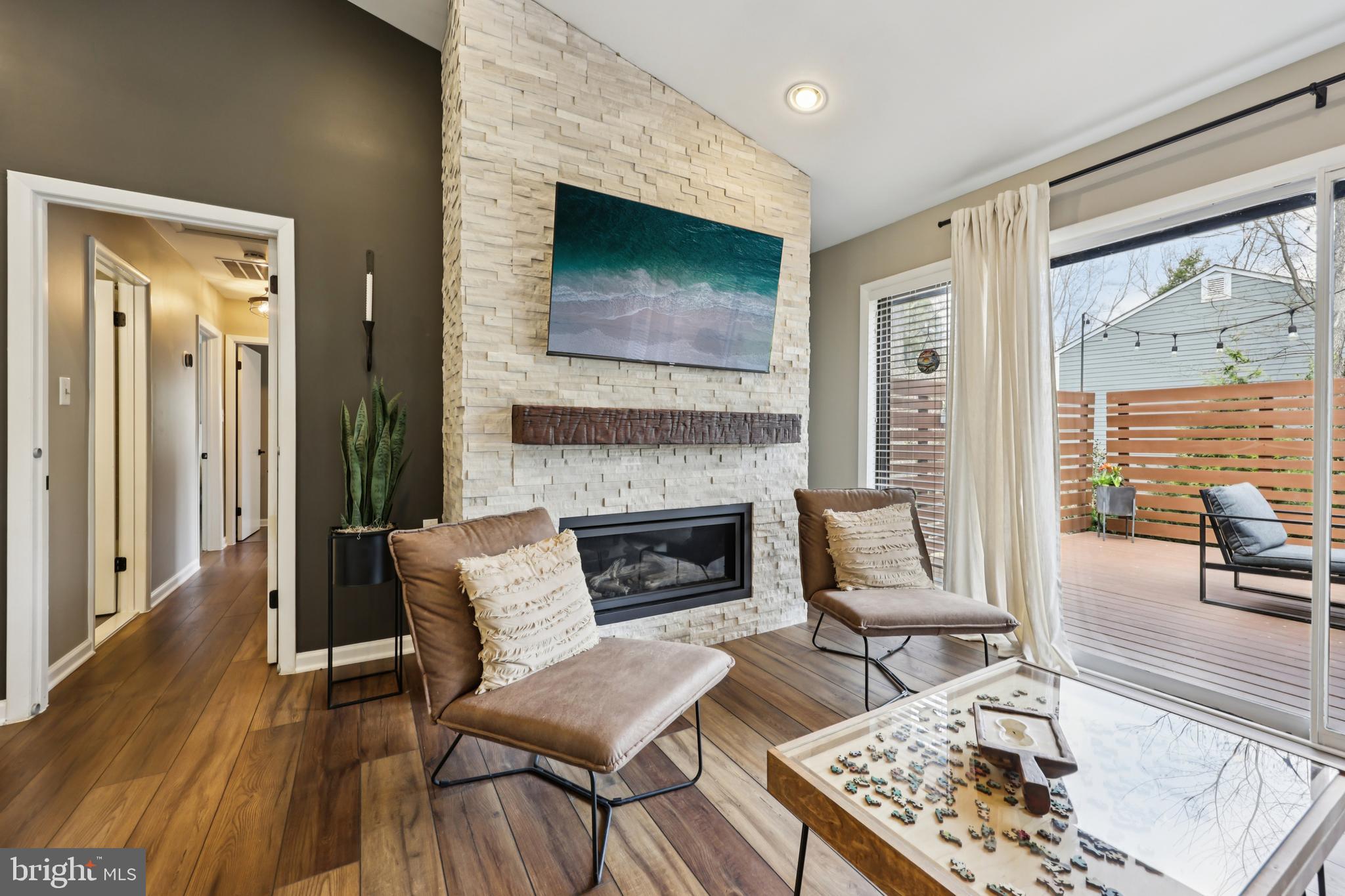 10913 HOWLAND DRIVE