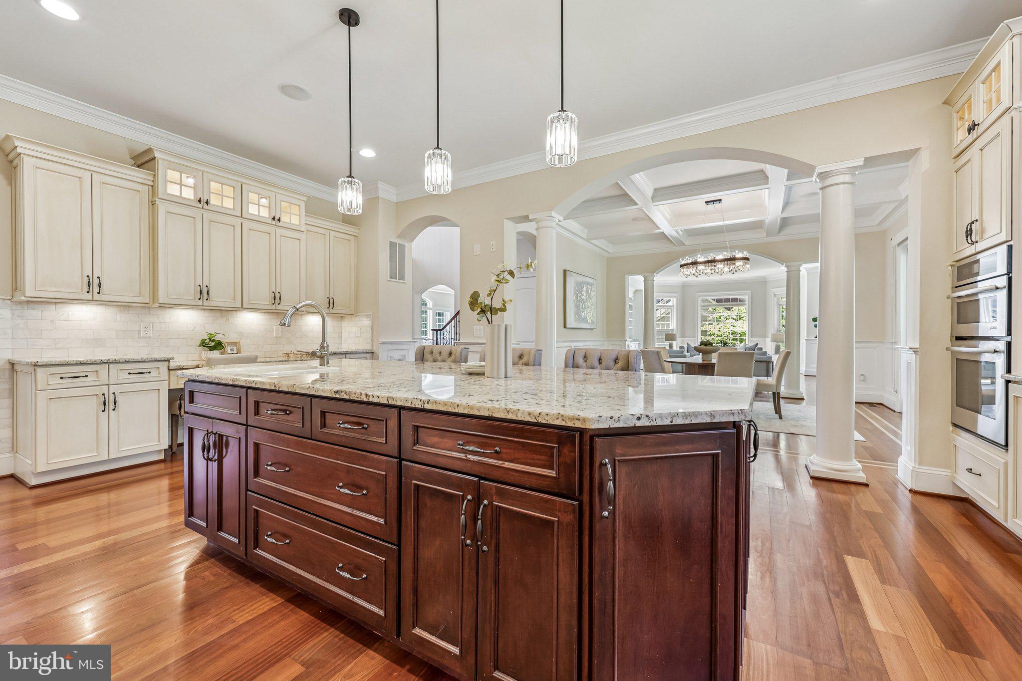 7008 HAMEL HILL COURT