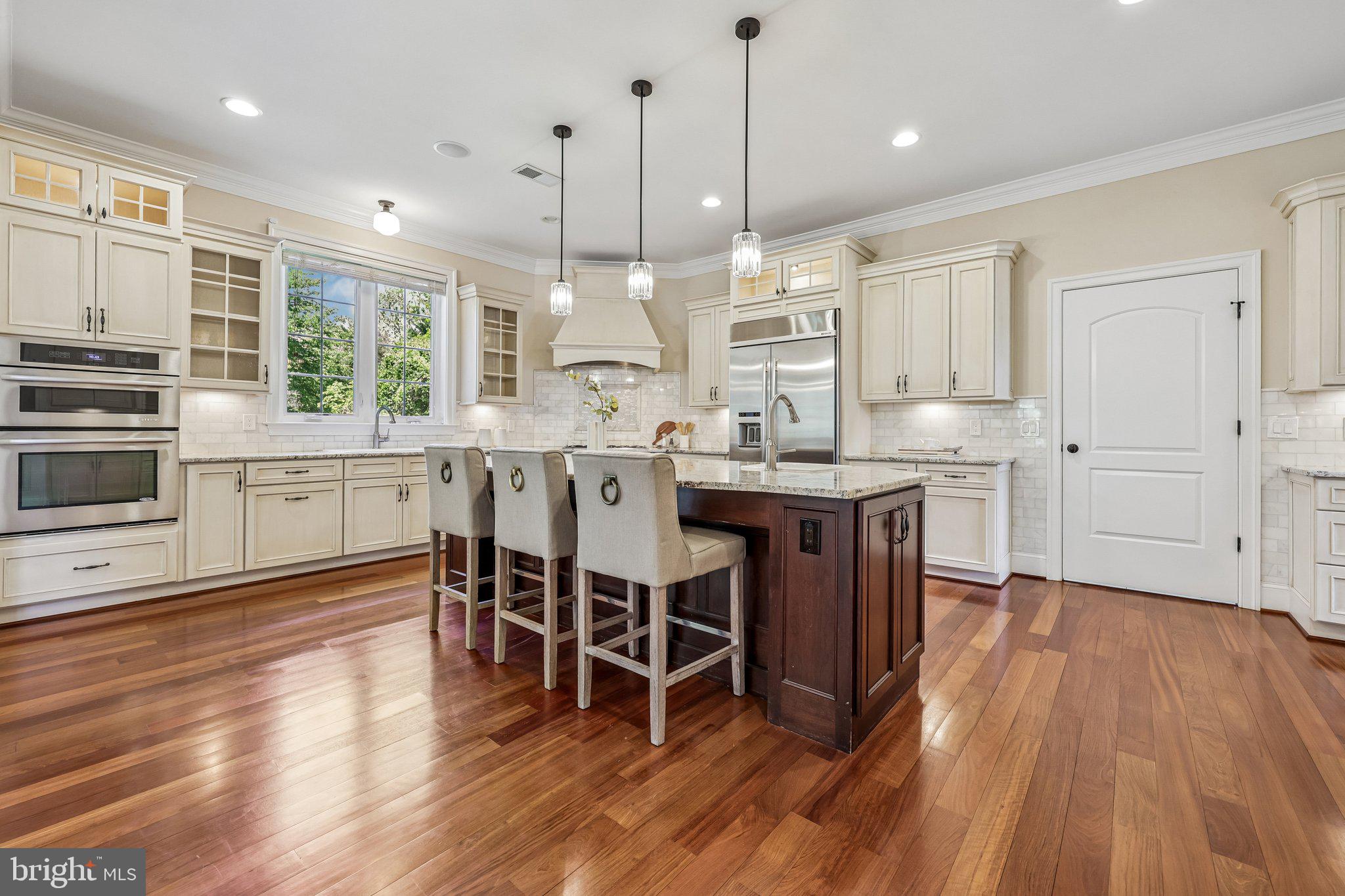 7008 HAMEL HILL COURT