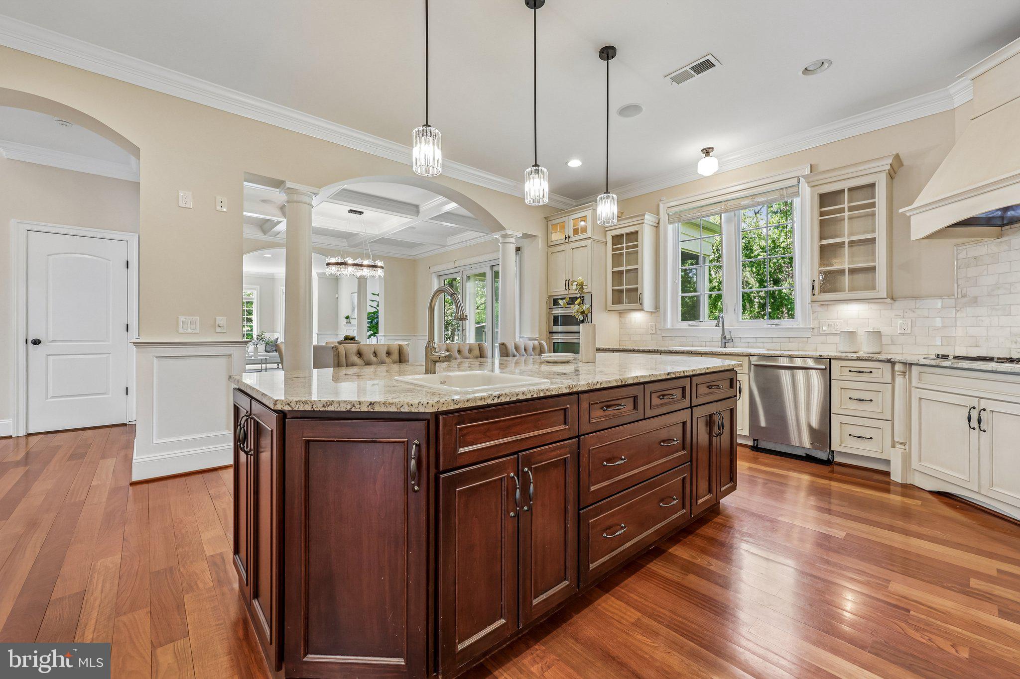 7008 HAMEL HILL COURT