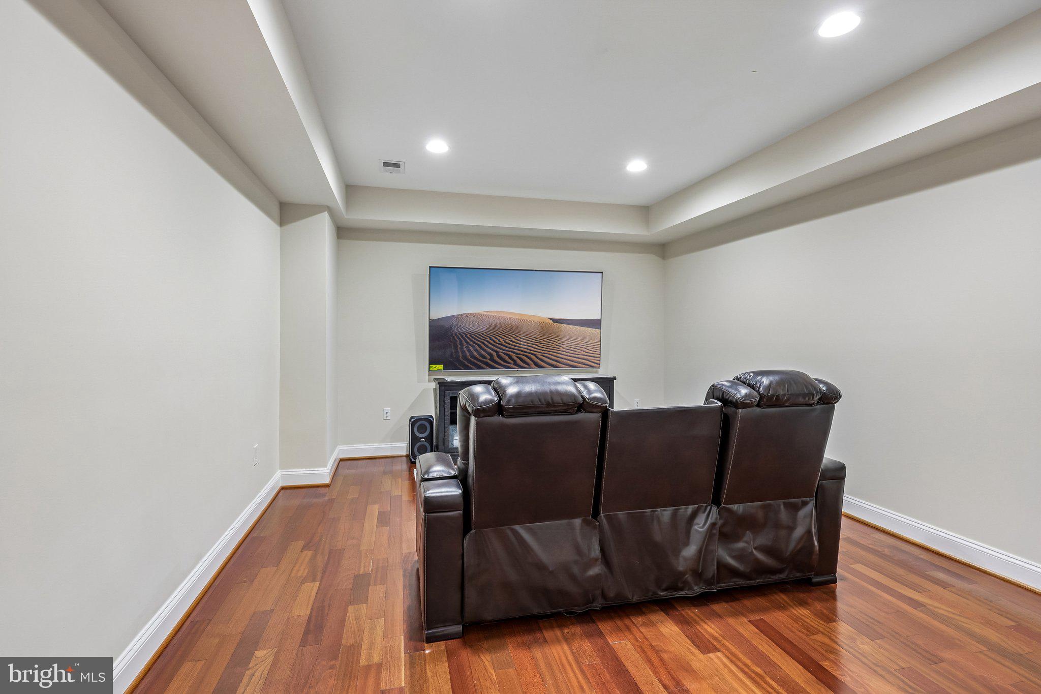 7008 HAMEL HILL COURT