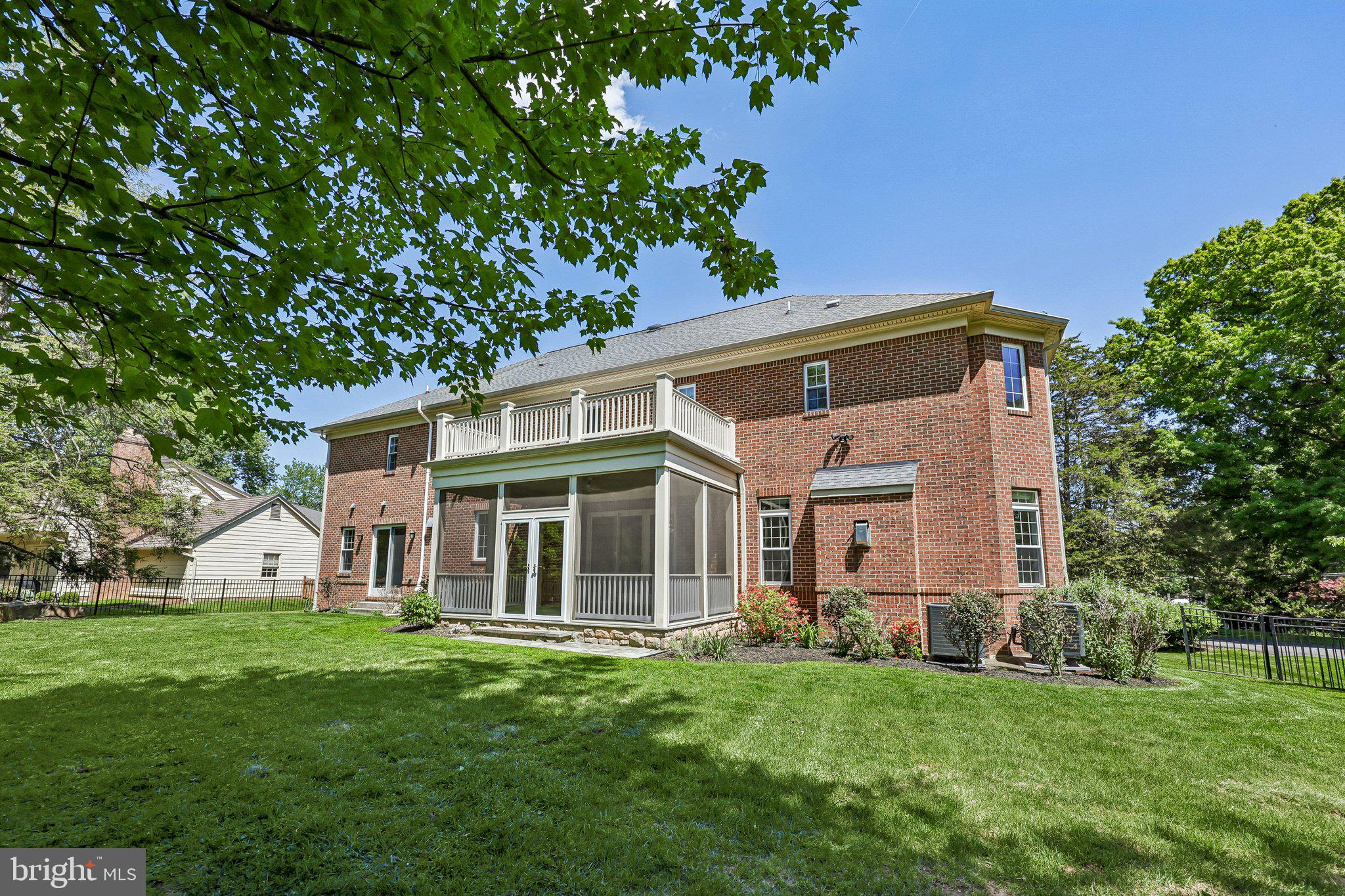 7008 HAMEL HILL COURT