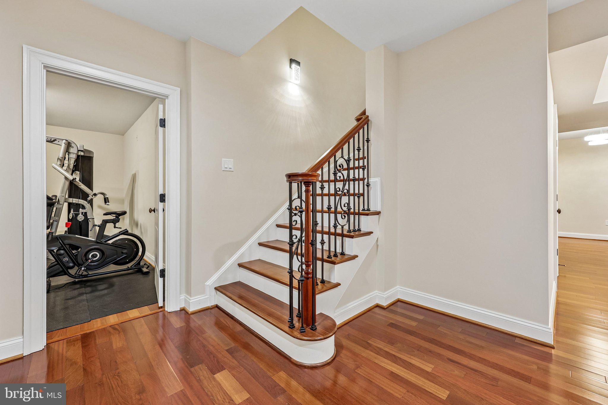 7008 HAMEL HILL COURT