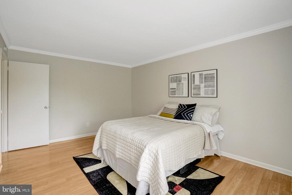 3101 S MANCHESTER STREET S 615