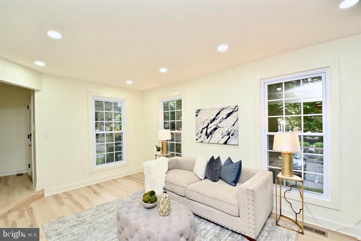 4702 FORESTDALE DRIVE