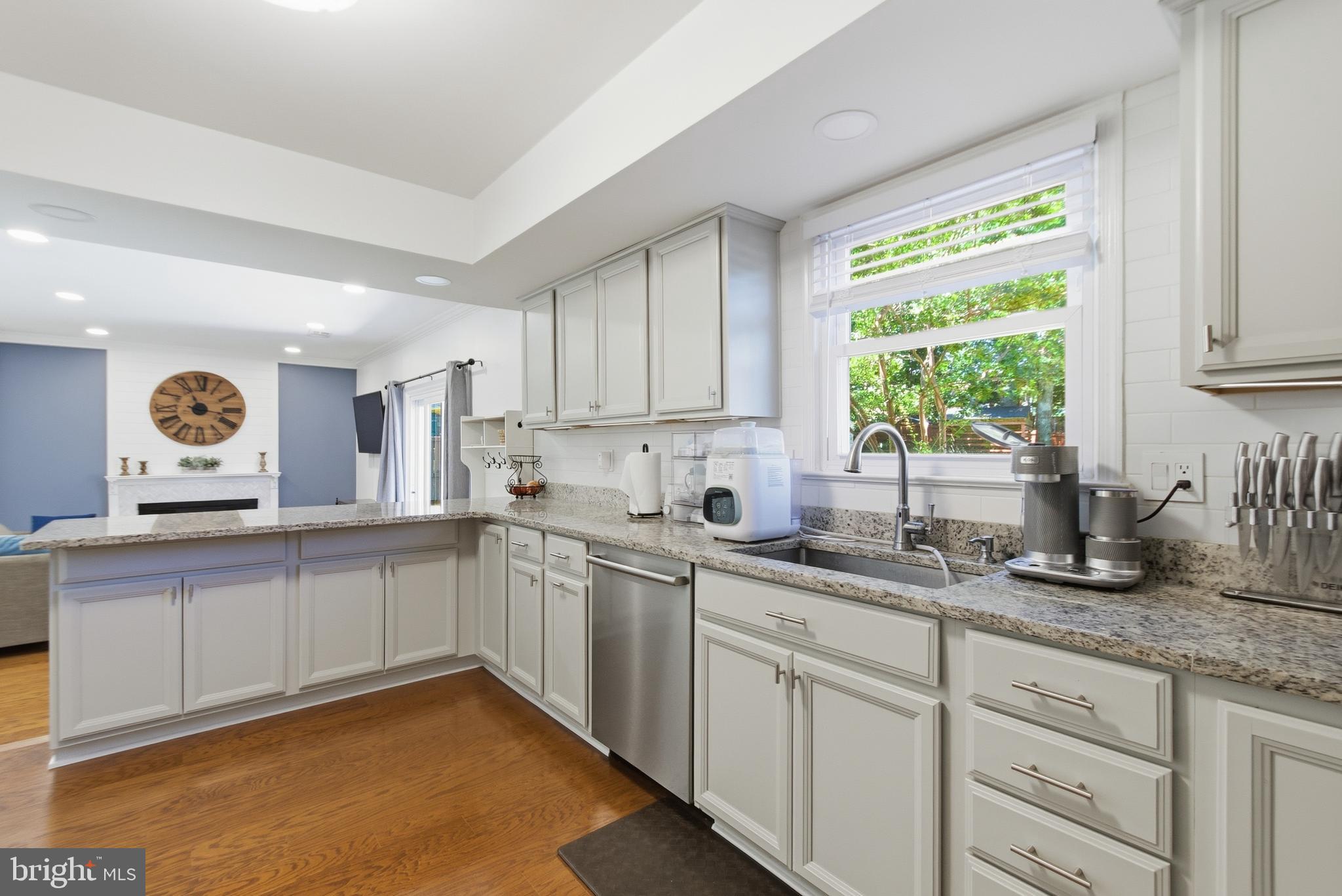 9120 HUBER COURT
