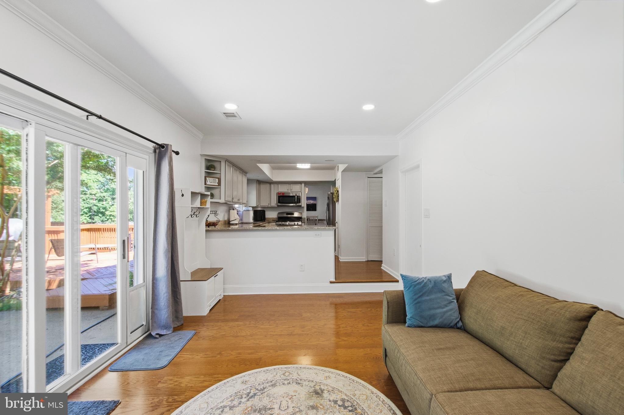 9120 HUBER COURT