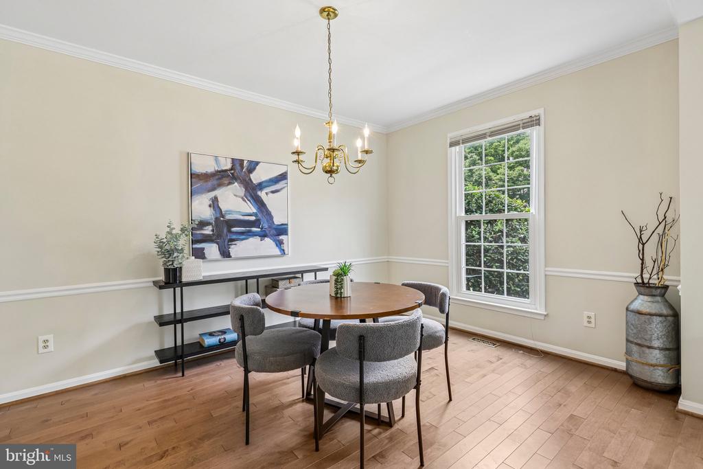 7001 FIELDHURST COURT