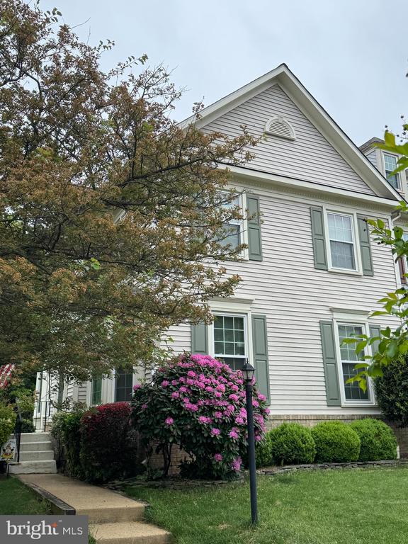 7001 FIELDHURST COURT