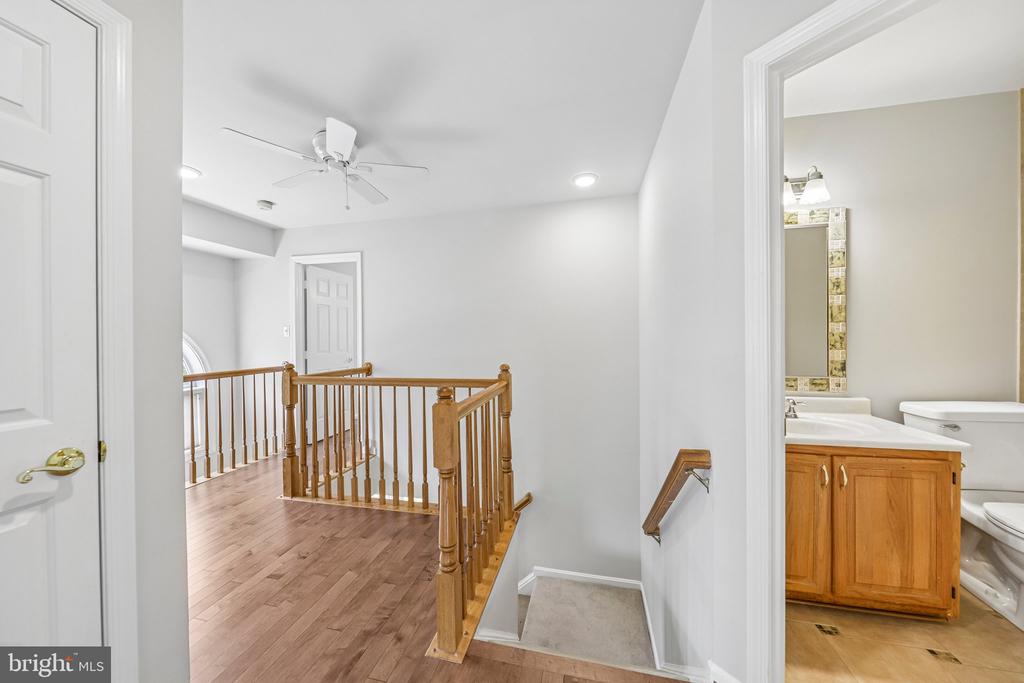 7001 FIELDHURST COURT