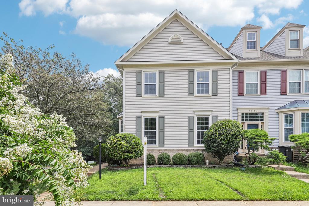 7001 FIELDHURST COURT