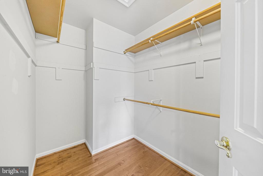 7001 FIELDHURST COURT