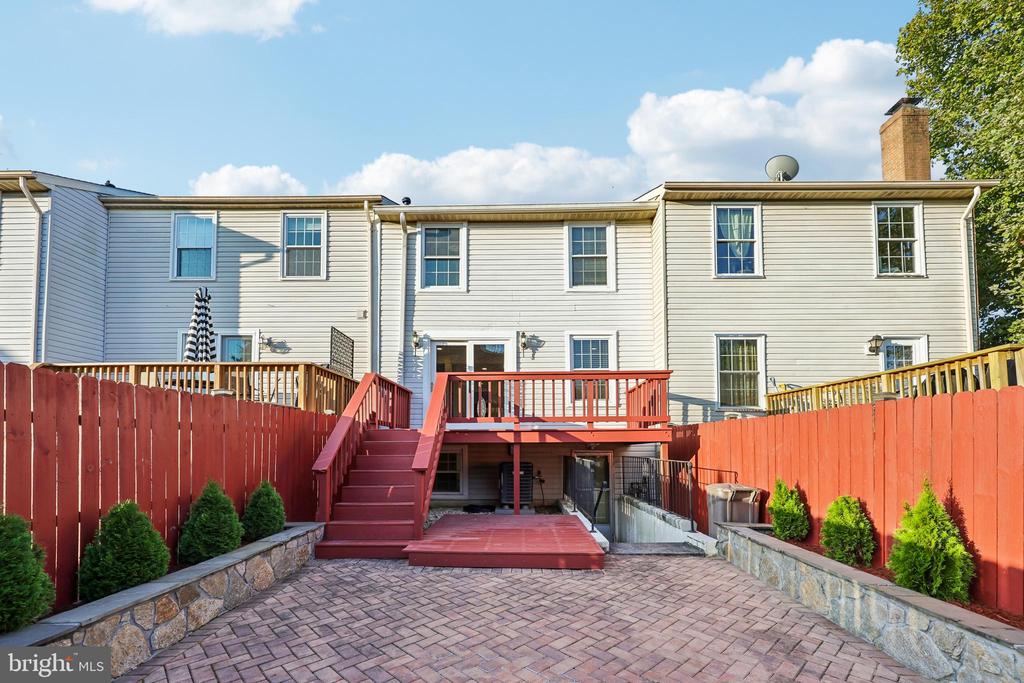 6016 GOLDENROD COURT