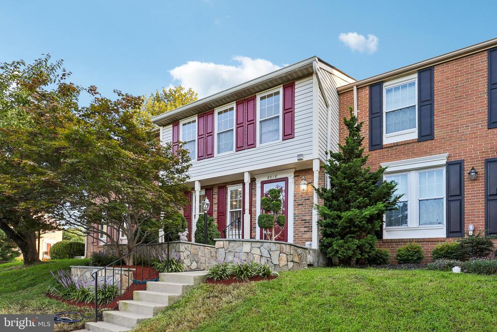 6016 GOLDENROD COURT