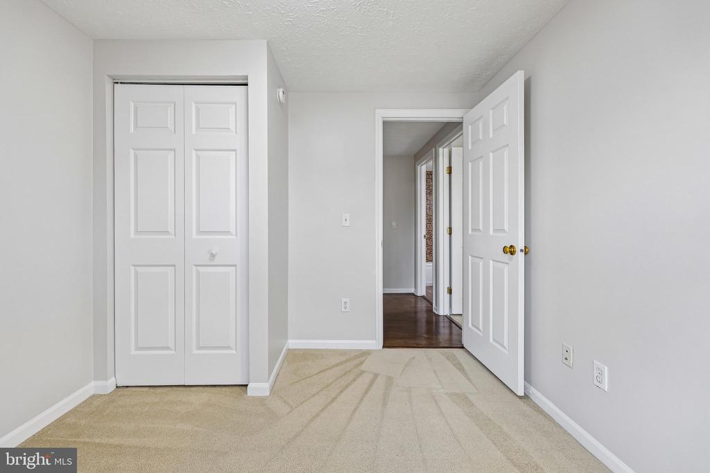 6016 GOLDENROD COURT