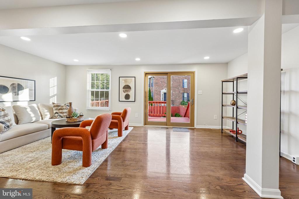 6016 GOLDENROD COURT