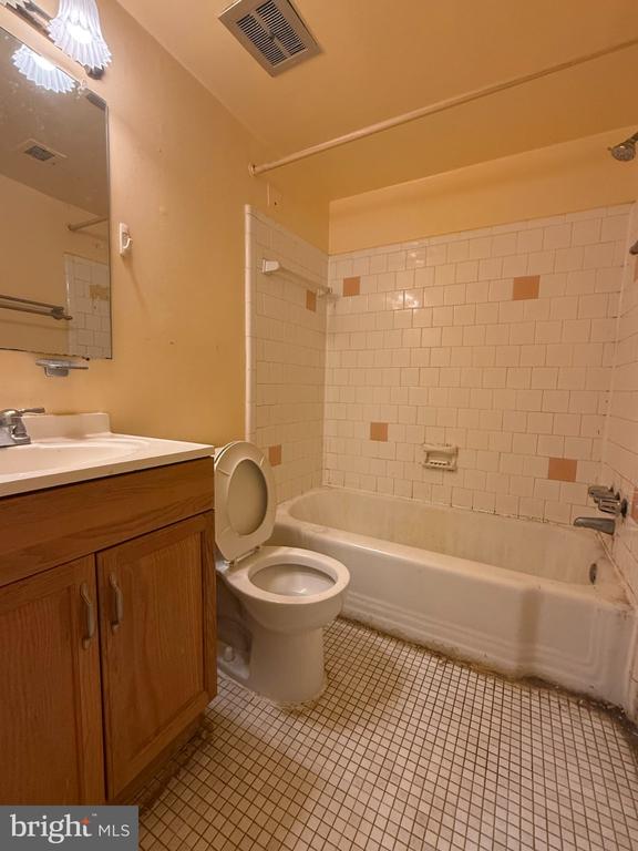 7734 DONNYBROOK COURT Unit: 106