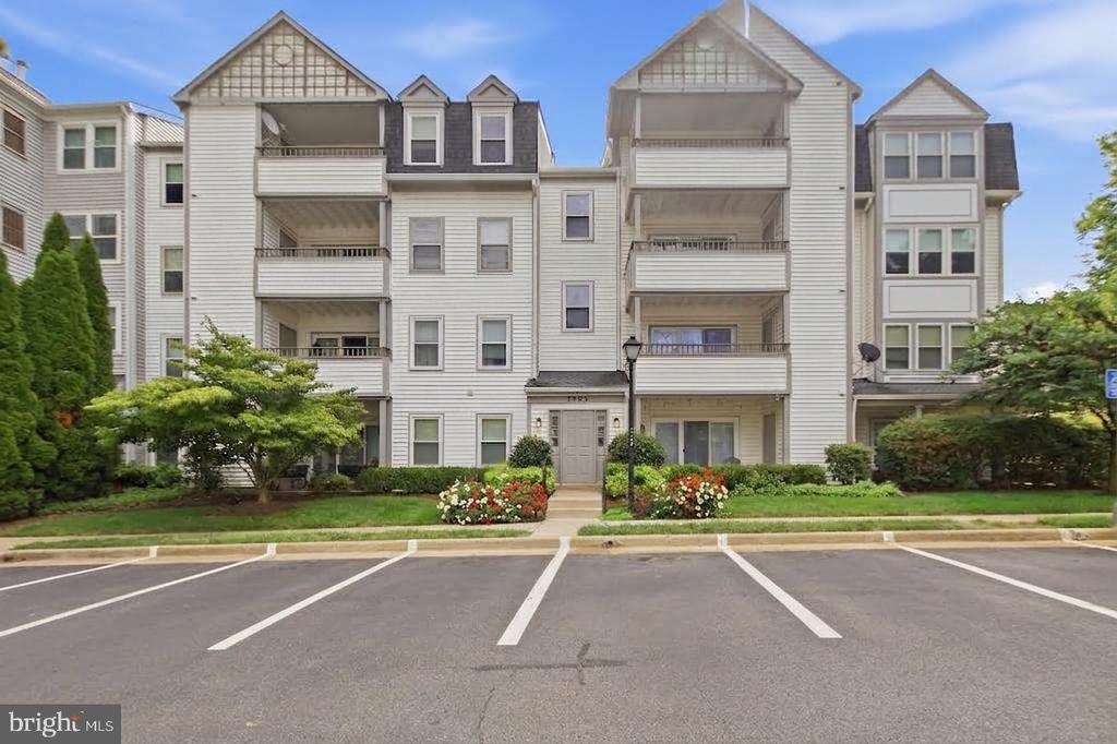 7702 LAFAYETTE FOREST DRIVE Unit: 31