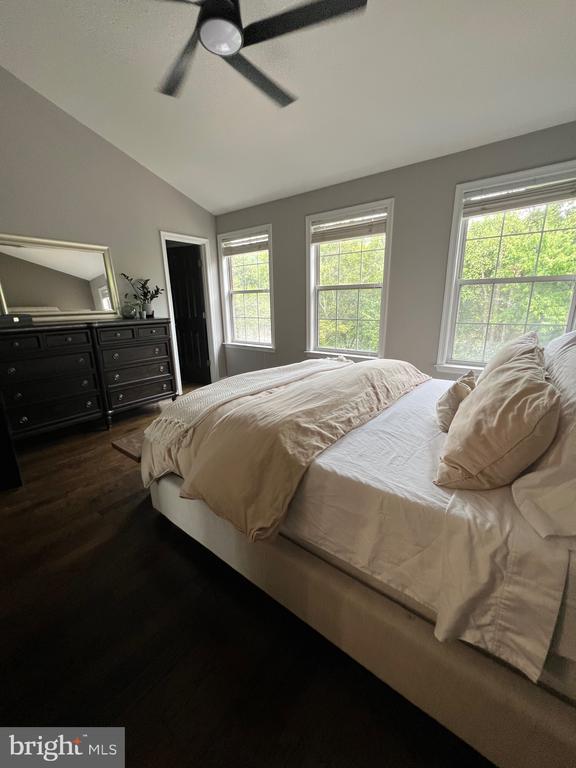 47667 SANDBANK SQUARE