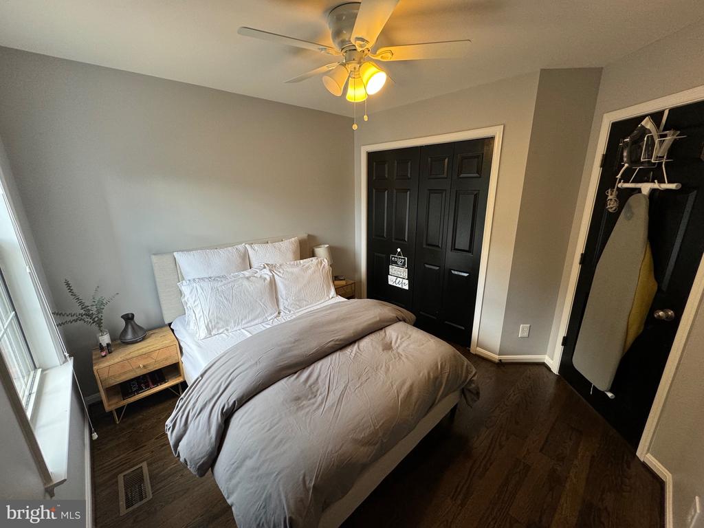 47667 SANDBANK SQUARE