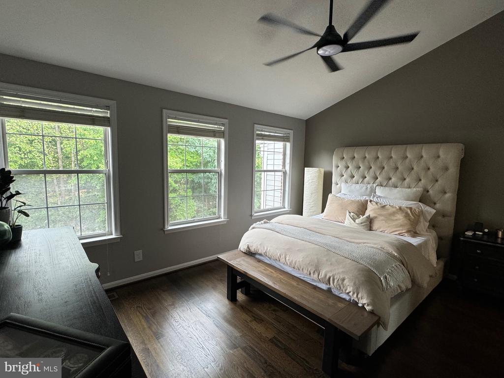47667 SANDBANK SQUARE